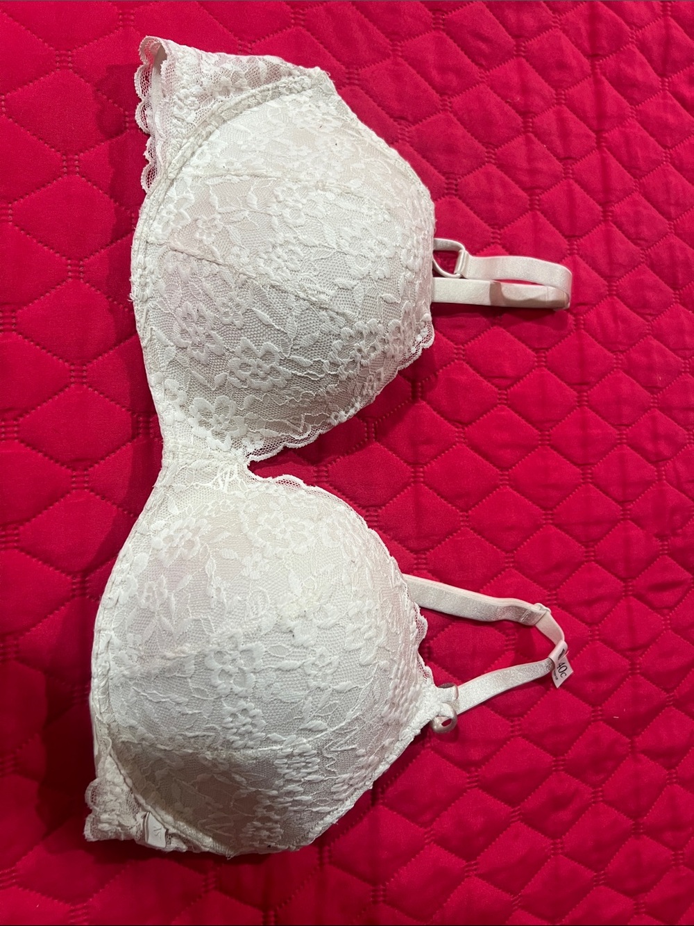 Victoria's Secret Lace Molded Bra - White